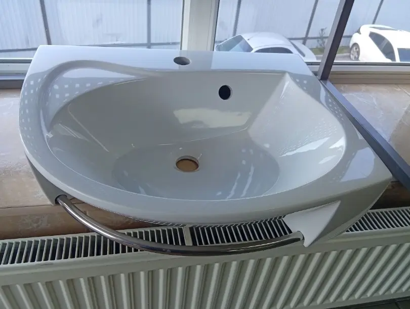 Умивальник кутовий  Ravak Rosa 55 x 40 см